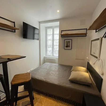 شقة Petite Amenagee Avec Cuisine St Louis 3